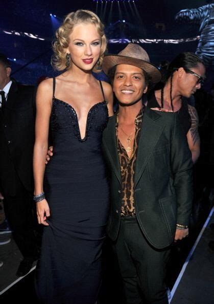 bruno mars cool pictures|bruno mars taylor swift photo.